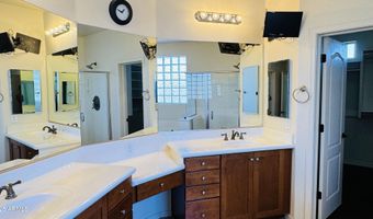 1634 W PELICAN Ct, Chandler, AZ 85286