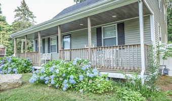 150 Hathaway Rd, Acushnet, MA 02743
