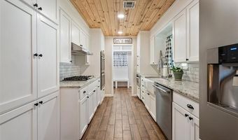 5916 Cornell Dr, Bartlesville, OK 74006