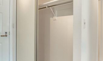 1600 OAK St N 1231, Arlington, VA 22209