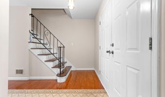 52 Westside Ave, Avenel, NJ 07001