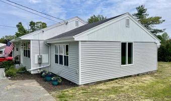 10 Crawford Dr, Bath, ME 04530