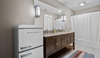 485 Spring St, Newport, RI 02840
