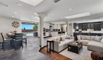 3181 Goldenspur Dr, Camarillo, CA 93010