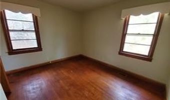 1025 Pickens St, Ball Ground, GA 30107