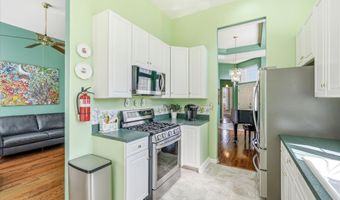 10 Deer Lake Ct, Barnegat, NJ 08005