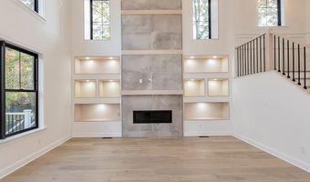 29549 N Hilltop Rd, Orange, OH 44022