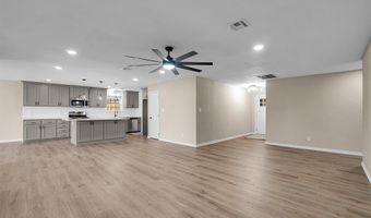 703 Comanche Trl, Altus, OK 73521