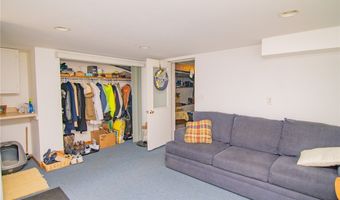 218 High St, Amsterdam, OH 43903