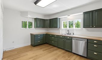 2420 Thomas Dr, Allison Park, PA 15101