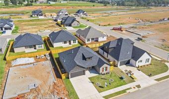 6902 SW Basswood Ave, Bentonville, AR 72713