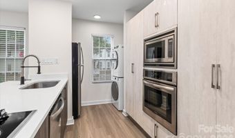 1525 Briar Creek Rd B, Charlotte, NC 28205