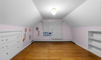 86 Bretton Woods Dr, Cranston, RI 02920