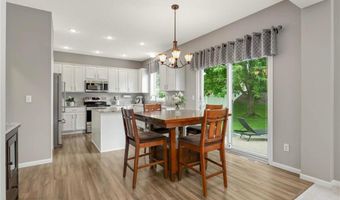 15315 Dundee Ct, Apple Valley, MN 55124