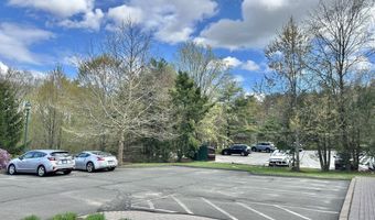 33 Dale Rd, Avon, CT 06001