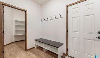 2308 E Brek St, Brandon, SD 57005