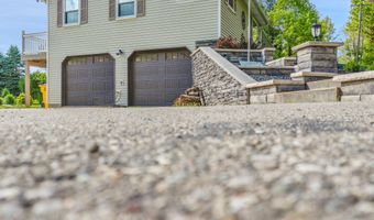 5576 Kidder Rd, Almont, MI 48003
