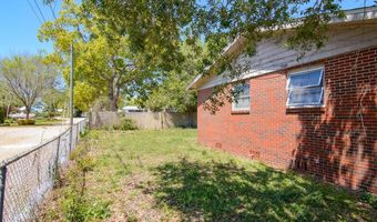 26 17th St, Apalachicola, FL 32320