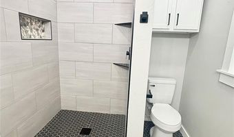 905 Hickory St, Altus, OK 73521