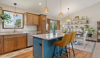 2011 12th Ave NE, Austin, MN 55912