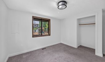 213 MORRIE Dr, Basye, VA 22810