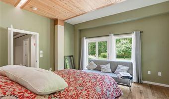160 Ross Hill Rd, Charlestown, RI 02813