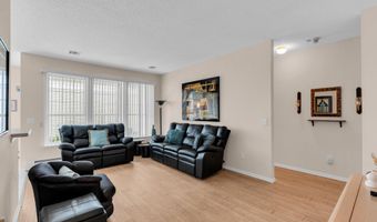 90 Sandpiper Dr, Bayville, NJ 08721
