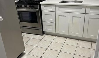 55 E 21ST St, Bayonne, NJ 07002