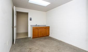 96 Northport Dr, Alton, IL 62002