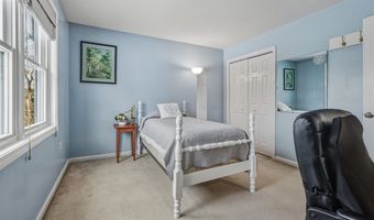 9 Mosher Dr, Brookline, NH 03033