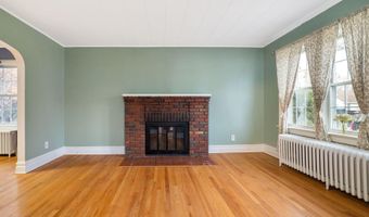 25 Fordham Ct, Albany, NY 12209