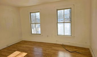 5 Reynolds Dr, Brattleboro, VT 05301