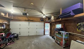 418 S 11Th St, Albia, IA 52531