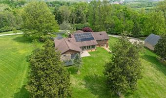200 Cobb Rd, Aurora, IN 47001