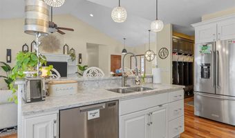 3352 Southridge Dr, Amana, IA 52203