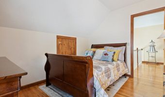 10 Colonial Dr, Clinton, CT 06413