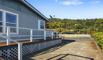 98603 CAMELLIA Dr, Brookings, OR 97415