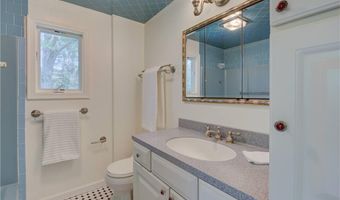 23 Pine Top Rd, Barrington, RI 02806