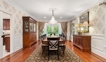 7 Newton Pl, Allendale, NJ 07401