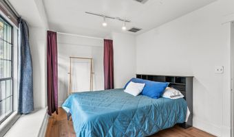 94 N 3rd St, Ashland, OR 97520