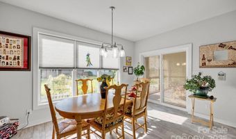 51 Verde Dr, Asheville, NC 28806