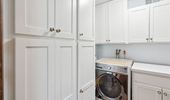 620 Pacific Ave, Beachwood, NJ 08722