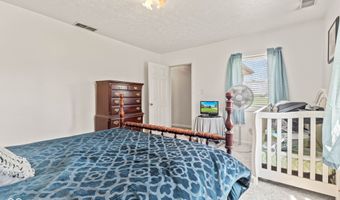 5479 S 200 E, Anderson, IN 46017