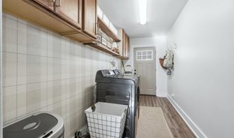 343 W 11th St, Auburn, IN 46706