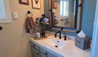 814 PARADISE Ln, Brookings, OR 97415