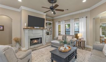 210 Sherwood Dr, Benton, LA 71006