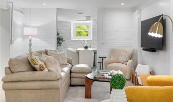 426 Spring St B101, Newport, RI 02840