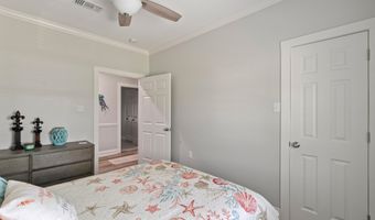 5004 Oak St, Bay St. Louis, MS 39520