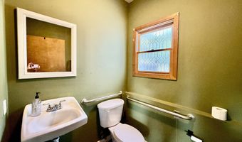 20 Pendleton Dr, Hebron, CT 06248