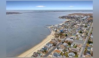 375 E BARNEGAT Ave, Bayville, NJ 08721